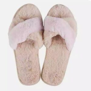 L*Space‎ Anthropologie Fluffy Cloud Crisscross Sandal Slippers, M/L Women’s 8/10